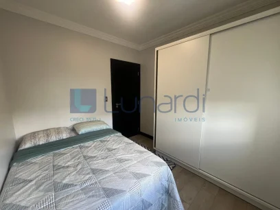 Foto Apartamento com 3 Dormitórios