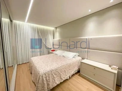 Foto Apartamento com 2 Suítes