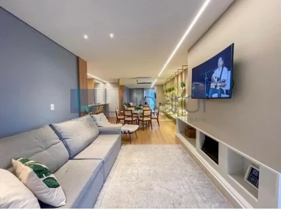 Foto Apartamento com 2 Suítes