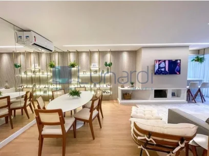 Foto Apartamento com 2 Suítes