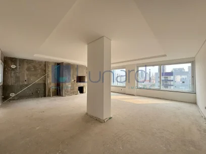 Foto Apartamento com 3 Suítes