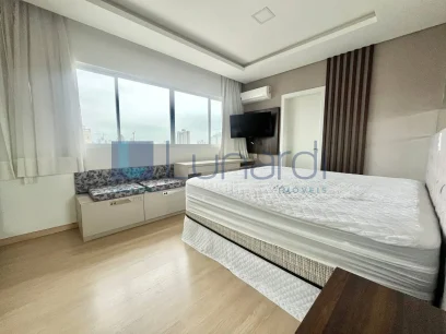 Foto Apartamento com 3 Dormitórios