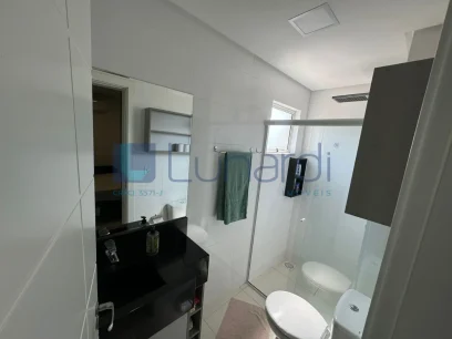 Foto Apartamento com 2 Dormitórios