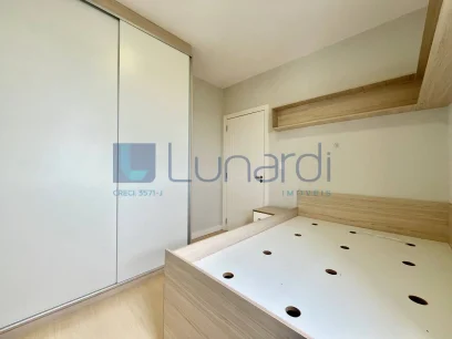 Foto Apartamento com 2 Dormitórios