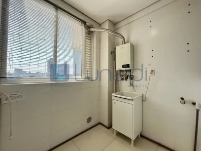 Foto Apartamento com 3 Dormitórios