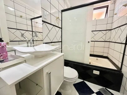 Foto Apartamento com 2 Dormitórios