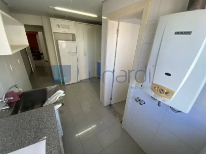 Foto Apartamento com 4 Dormitórios