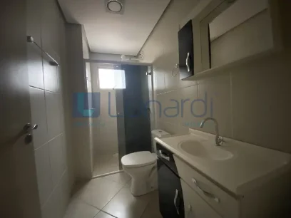 Foto Apartamento com 2 Dormitórios