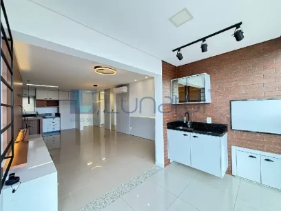 Foto Apartamento com 3 Dormitórios