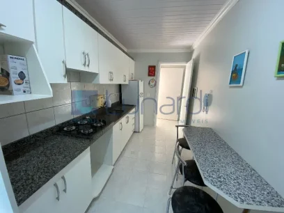 Foto Apartamento com 3 Dormitórios