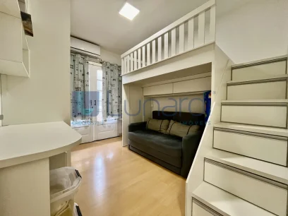 Foto Apartamento com 2 Dormitórios