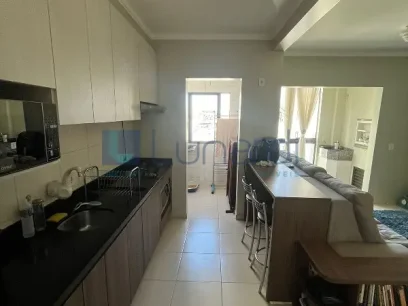 Foto Apartamento com 2 Dormitórios