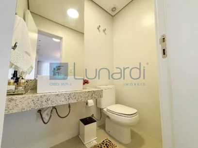 Foto Apartamento com 3 Suítes