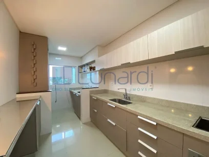 Foto Apartamento com 2 Suítes