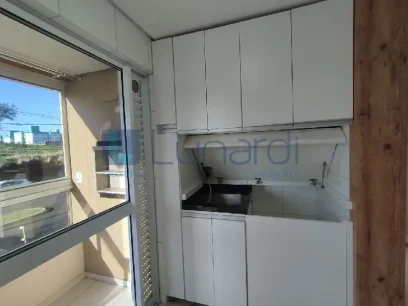 Foto Apartamento com 2 Dormitórios