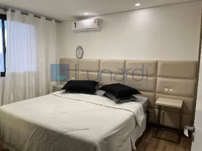 Foto Apartamento com 2 Dormitórios