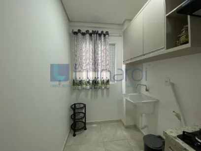 Foto Apartamento com 2 Dormitórios