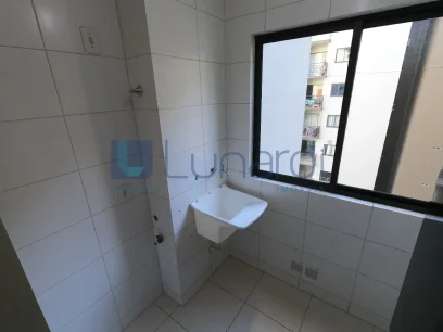 Foto Apartamento com 2 Dormitórios