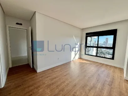 Foto Apartamento com 3 Suítes