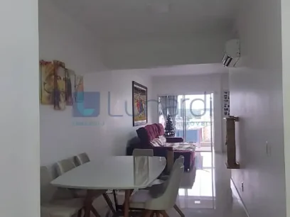 Foto Apartamento com 2 Dormitórios