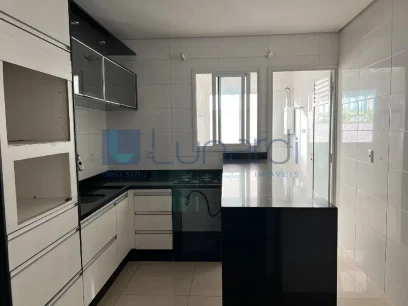 Foto Apartamento com 3 Suítes