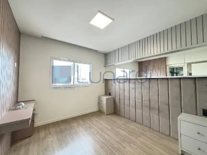 Foto Apartamento com 3 Dormitórios