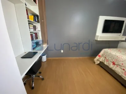 Foto Apartamento com 3 Dormitórios