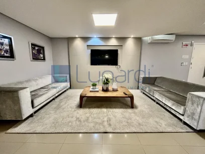 Foto Apartamento com 3 Suítes