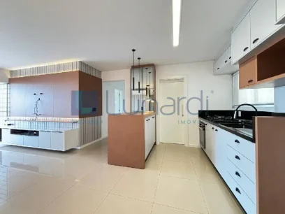 Foto Apartamento com 3 Dormitórios