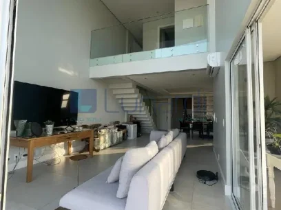 Foto Apartamento com 3 Suítes