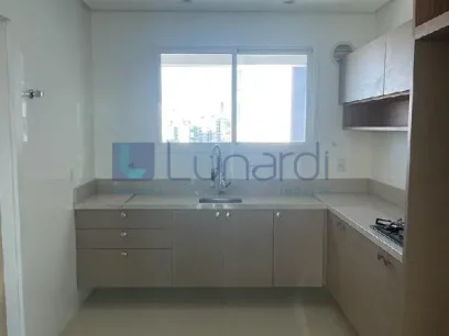 Foto Apartamento com 3 Suítes