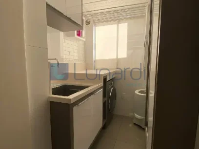 Foto Apartamento com 2 Dormitórios