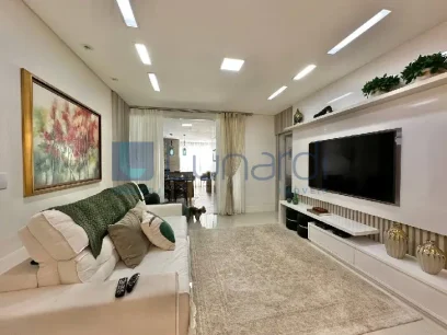 Foto Apartamento com 3 Dormitórios