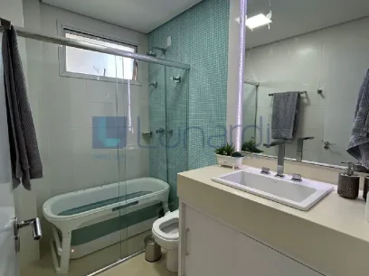 Foto Apartamento com 3 Dormitórios