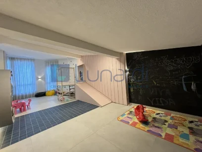 Foto Apartamento com 2 Suítes