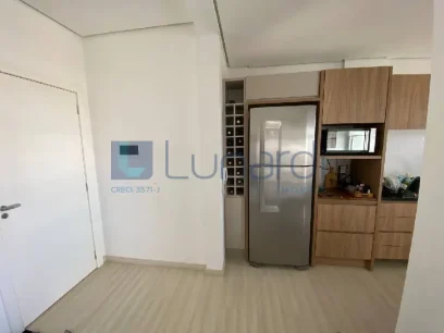 Foto Apartamento com 2 Dormitórios