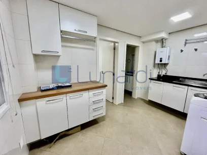 Foto Apartamento com 3 Dormitórios