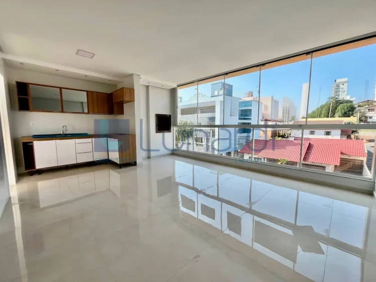 Apartamento com 3 Dormitórios