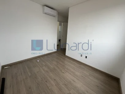 Foto Apartamento com 2 Dormitórios