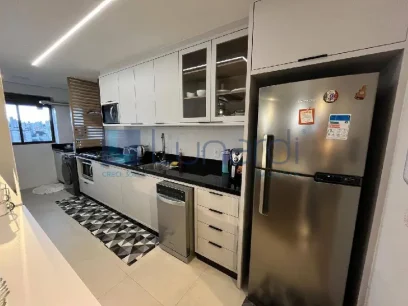 Foto Apartamento com 2 Dormitórios