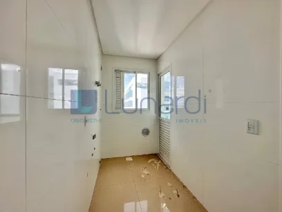 Foto Apartamento com 3 Suítes