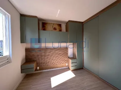 Foto Apartamento com 2 Dormitórios