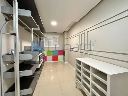 Foto Apartamento com 2 Dormitórios