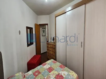 Foto Apartamento com 4 Dormitórios