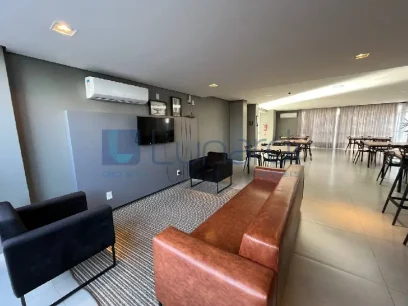 Foto Apartamento com 2 Dormitórios