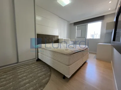 Foto Apartamento com 3 Dormitórios