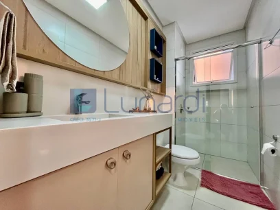 Foto Apartamento com 3 Dormitórios