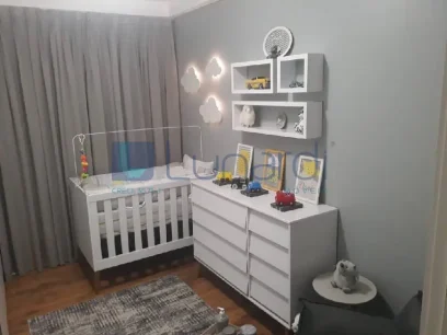 Foto Apartamento com 3 Dormitórios