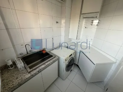 Foto Apartamento com 2 Dormitórios