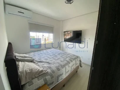 Foto Apartamento com 2 Dormitórios